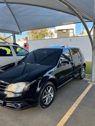 VOLKSWAGEN GOLF 1.6 MI SPORTLINE 8V FLEX 4P MANUAL VOLKSWAGEN GOLF 1.6 MI SPORTLINE 8V FLEX 4P MANUAL